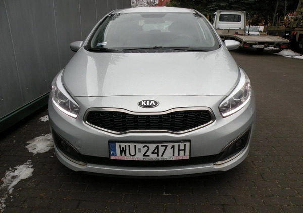 Kia Ceed cena 29900 przebieg: 189000, rok produkcji 2016 z Chmielnik małe 29
